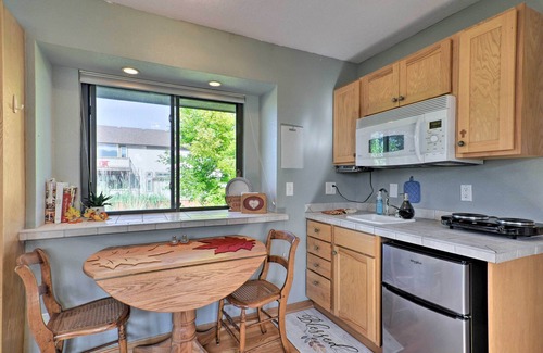 Loveland House | Loveland Guest House w/Balcony by Boyd Lake