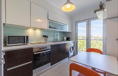 Parque das Nacoes Apartment | Lovely 1 BDR Apartment With Pool by LovelyStay