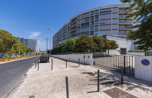Parque das Nacoes Apartment | Lovely 1 BDR Apartment With Pool by LovelyStay