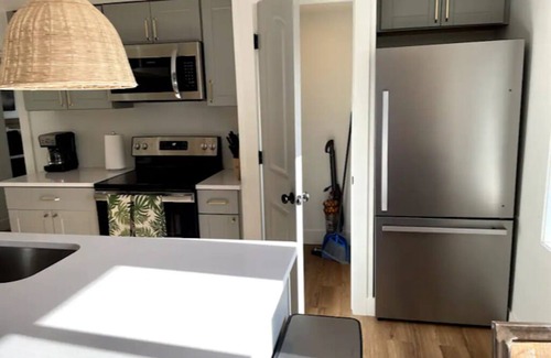 Cottonwood Heights Apartment | Lovely 1-Bdrm Apt w/Hot Tub - 5 mins from Canyons