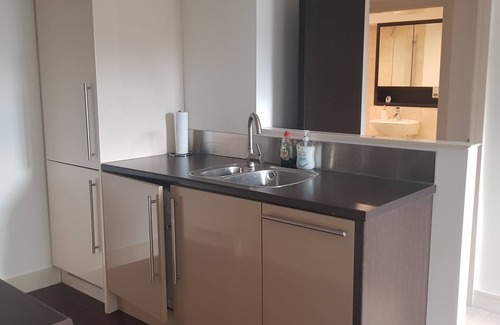 Grange Moor Apartment | Lovely 1 bed apartment -contractors welcome