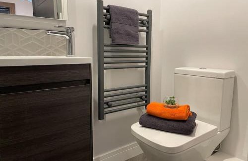 Oadby Apartment | Lovely 1 Bed Studio 2B near Royal Infirmary and DMU