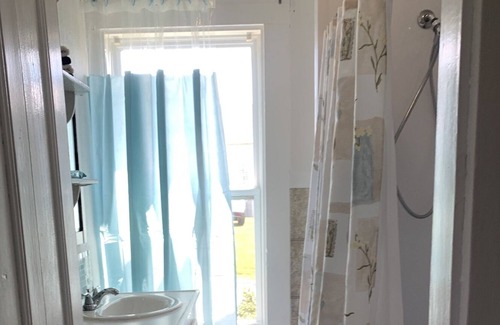 Clark's Harbour Apartment | Lovely 1 bedroom apartment oceanview