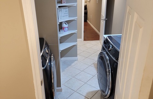 Piscataway House | Lovely 1-Bedroom Apartment -Less then 2 miles from RUTGERS