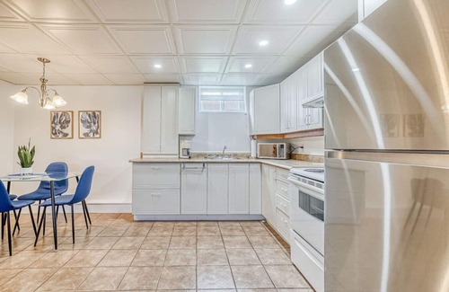 Gatineau Apartment | Lovely 1-bedroom apartment in Gatineau.