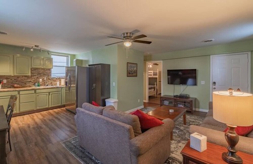 Wabash Apartment | Lovely 1-bedroom apartment in downtown Wabash