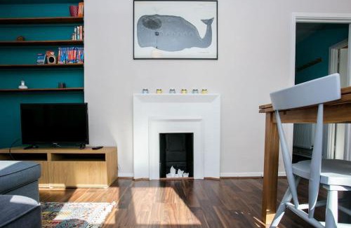 Canonbury Apartment | Lovely 1 Bedroom Apartment w/Balcony in Dalston