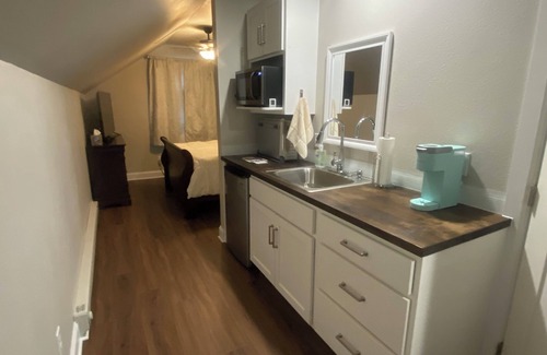 Wapiti Apartment | Lovely 1-bedroom apartment 30 miles from Yellowstone & 30 minutes from Cody