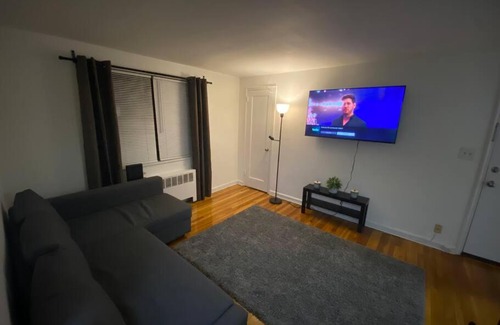 Snyder Square Apartment | Lovely 1 bedroom apartment with free parking