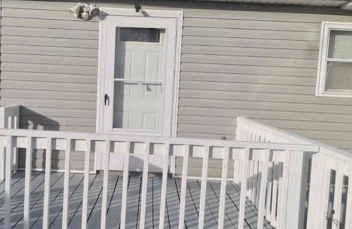 Copiague Apartment | Lovely 1-Bedroom Apt With King Bed, 55” Smart Tv.