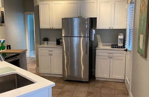 Dixieland Condo | Lovely 1 bedroom condo. With its own driveway