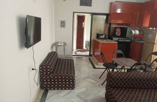 Bhurban Apartment | Lovely 1 bedroom condo with majestic views in bhurban