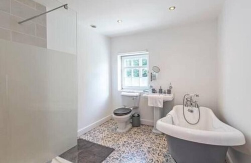 Malpas Cottage | Lovely 1 Bedroom Cottage - Bay Cottage