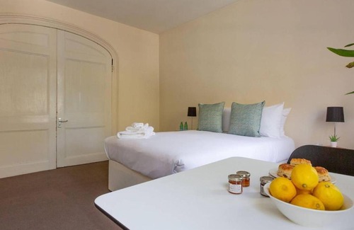 Faraday Apartment | Lovely 1 Bedroom Flat in Camberwell