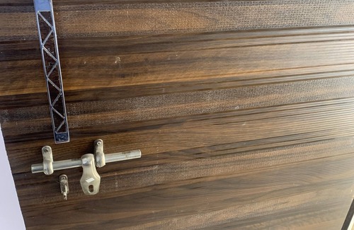 Janakpuri Apartment | LOVELY 1 BEDROOM