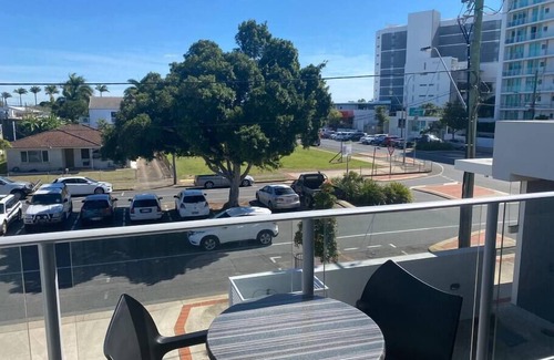 Mackay Apartment | Lovely 1-bedroom in the Heart of Mackay w/Pool