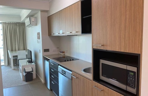 Mackay Apartment | Lovely 1-bedroom in the Heart of Mackay w/Pool