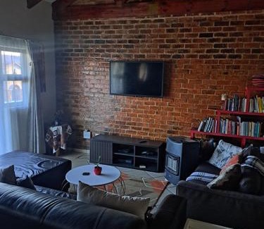 Northcliff House | Lovely 1-bedroom in secure complex with pool