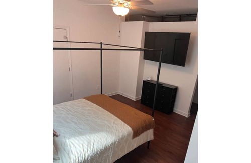 Downtown Memphis Apartment | Lovely 1 Bedroom Loft