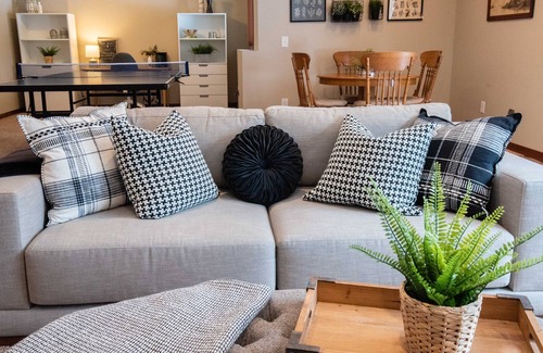 Blaine Apartment | Lovely 1-Bedroom Unit with Kitchenette
