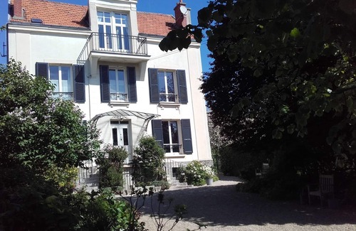 Thorigny-sur-Marne House | Lovely 19th Century Family House Garden 25 mn from Paris & Disneylandp