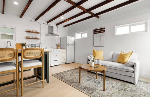 Los Angeles House | Lovely 1BR/1BA in Inglewood with Private Yard & W/D