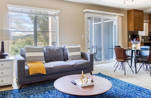 San Rafael Apartment | Lovely 1BR in San Rafael, Gym + Pool