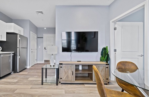 Everett Apartment | Lovely 1BR Near Encore Boston 8300