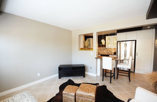 Jasper Place Condo | Lovely 2-Bdr Condo Free Parking