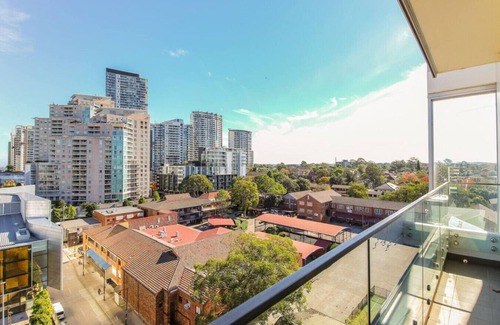 Chatswood CBD Apartment | lovely 2 bds in heart chatswood free parking