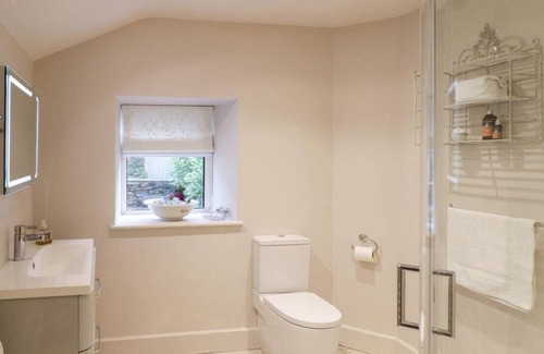 Maentwrog Cottage | Lovely 2-Bed Cottage in Blaenau Ffestiniog
