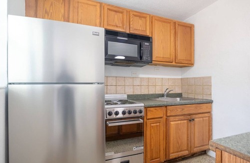 Riverside Park Apartment | Lovely 2 bed 1 Bath near Las Olas W/Free parking!