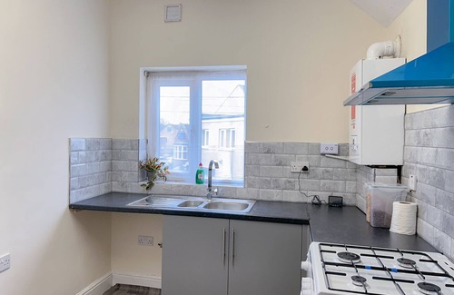 Seisdon Apartment | Lovely 2-Bed Apartment in Birmingham