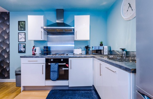 Vauxhall Apartment | Lovely 2 bed apartment ✔pool table ✔free parking