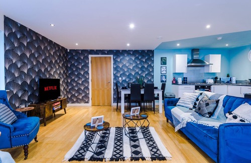 Vauxhall Apartment | Lovely 2 bed apartment ✔pool table ✔free parking