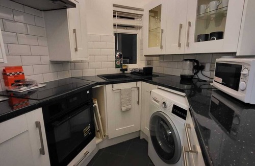 Chafford Hundred Apartment | Lovely 2-Bed Apartment in Grays