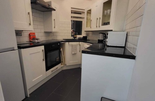 Chafford Hundred Apartment | Lovely 2-Bed Apartment in Grays