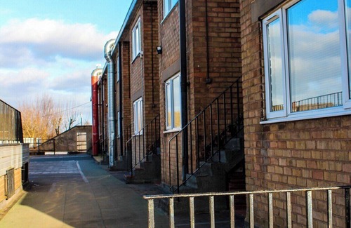 Sutton Coldfield Apartment | Lovely 2-Bed Apartment in Sutton Coldfield