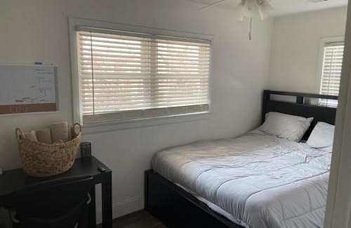 Merrillville Apartment | Lovely 2 Bed Room Apartment, all to yourself