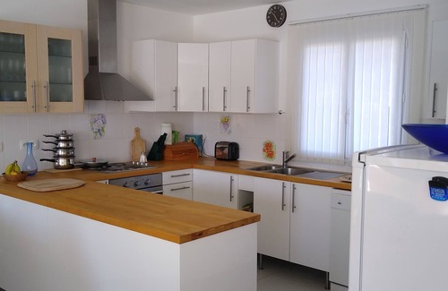Peret Villa | Lovely 2-Bed Villa in Peret
