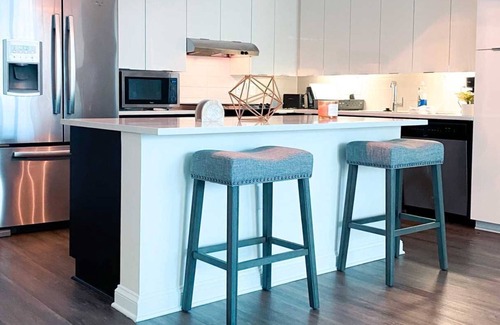 Buckhead Village Apartment | Lovely 2 Bedroom 2 Bath