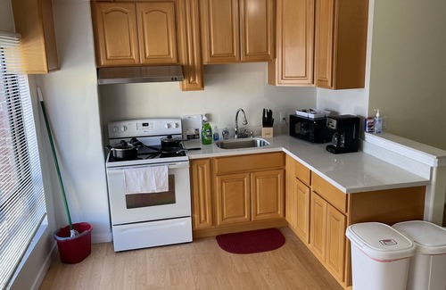 Hayward Apartment | Lovely 2 Bedroom 2 Bathroom Apartment in Hayward Downtown fully furnished