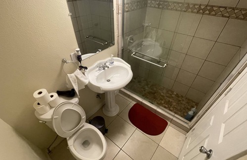 Hayward Apartment | Lovely 2 Bedroom 2 Bathroom Apartment in Hayward Downtown fully furnished