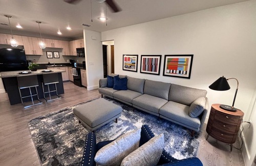Brownsville Apartment | Lovely 2-bedroom apartment FULLY FURNISHED in Brownsville