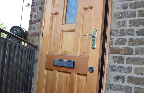 Hanwell Apartment | Lovely 2 bedroom apartment in Ealing (West London)