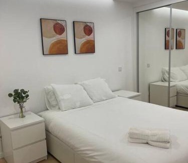 Barreiro Apartment | Lovely 2 bedroom apartment in South Lisbon