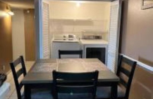 Greater Fondren Southwest Apartment | Lovely 2- bedroom apartment with nice amenities