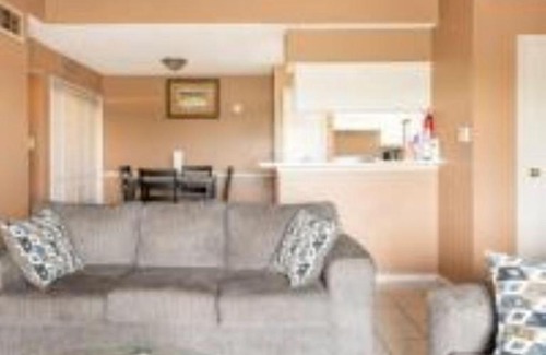 Greater Fondren Southwest Apartment | Lovely 2- bedroom apartment with nice amenities
