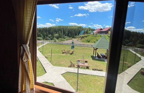Zabljak House | Lovely 2-bedroom bungalow in charming Žabljak