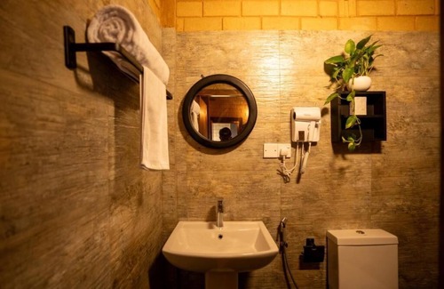 Kamburugamuwa Apartment | Lovely 2-bedroom chalet in Weligama